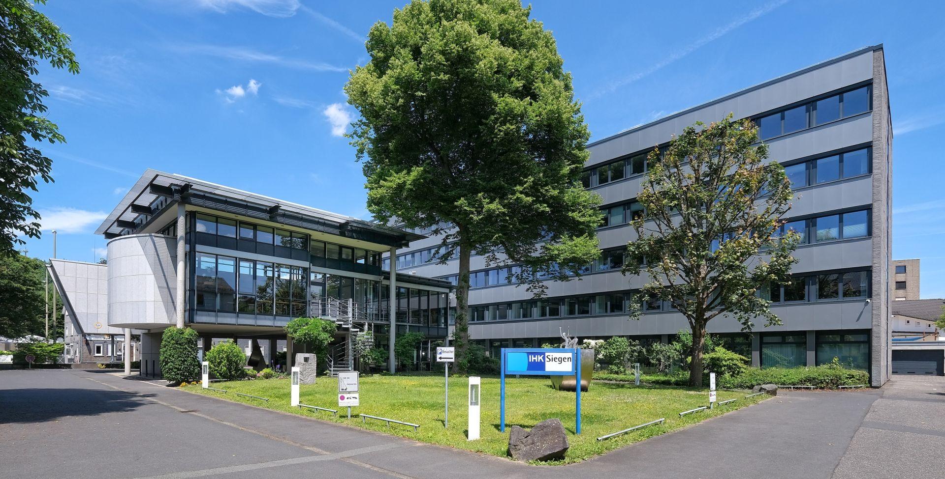 Symbolbild: Stellenanzeige der Kammer IHK Siegen, Assistenz für das Team der Hauptgeschäftsführung (m/w/d)