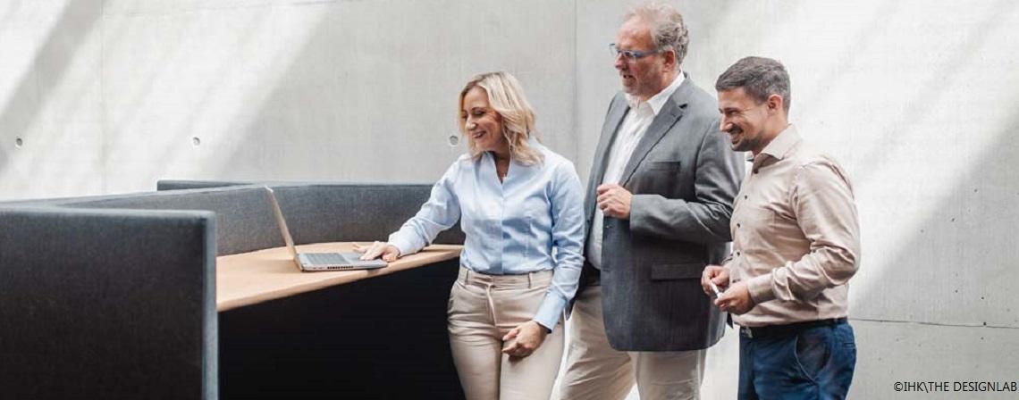 Symbolbild: Stellenanzeige der Kammer IHK Bodensee-Oberschwaben, Beratung Welcome Center (m/w/d)