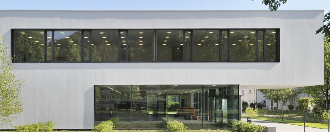 Symbolbild: Stellenanzeige der Kammer IHK Hochrhein-Bodensee, Sachbearbeitung Prüfungskoordination (m/w/d) in Vollzeit am Standort Schopfheim 