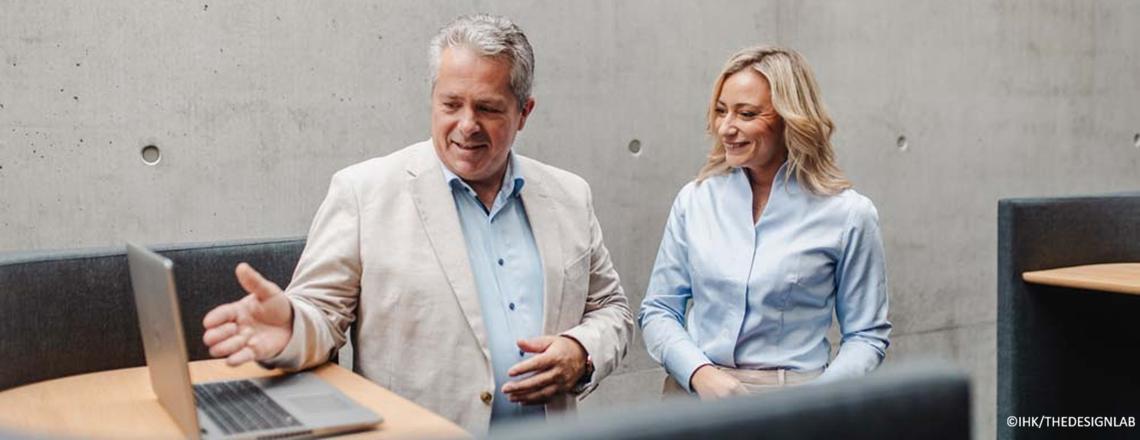 Symbolbild: Stellenanzeige der Kammer IHK Bodensee-Oberschwaben, Assistenz der Bereichsleitung Recht und Steuern | International (m/w/d)